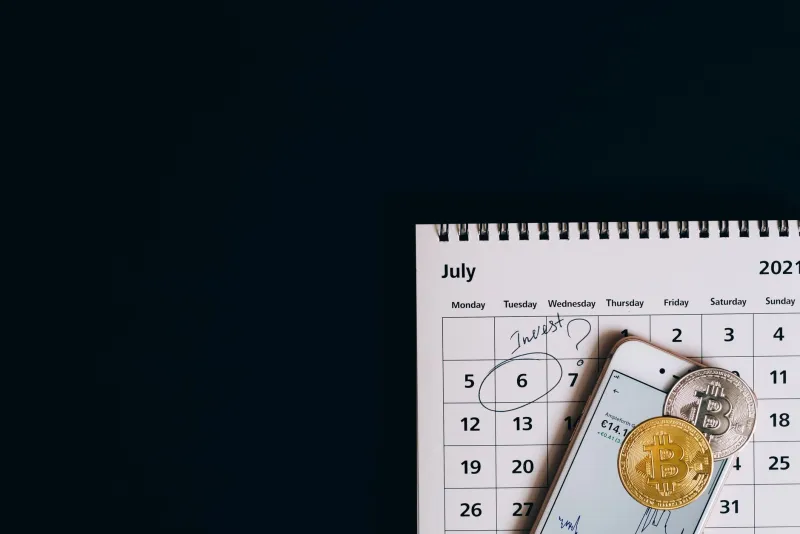 Predictable by Design: How Your Bitcoin Transaction Timing Becomes a Weapon in Institutional Hands