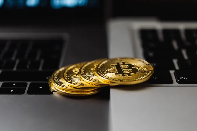 Between Platforms and Wallets: The Hidden Checkpoints Where Your Bitcoin Goes Dark
